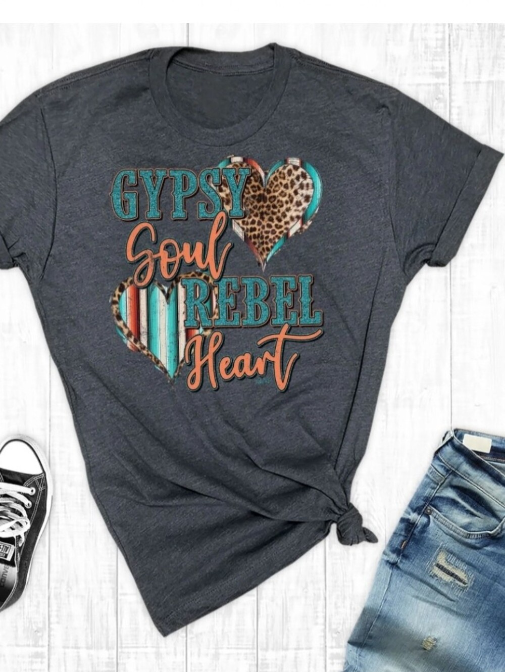 NEW Gypsy Soul Rebel Heart Graphic Tee - Charcoal M & 2X